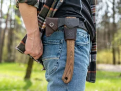 Сокира кована для походів