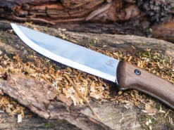 Лезо ножа для походів кемпінгу