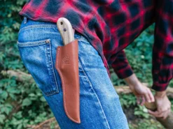 Ніж туристичний для походів