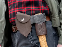 Сокира з шкіряним чохлом БіверКрафт