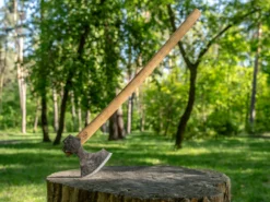 Сокира для лісу природи кемпінгу походів виживання
