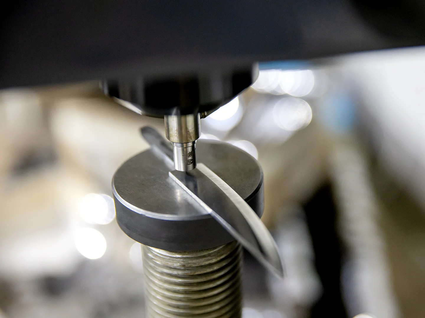 Як вимірюється товщина листового металу