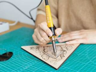 Набір для пірографії BeaverCraft «Ключниця» для початківців — декор і подарунок з персоналізацією — изображение 3